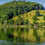 3 Bed In Penrith Oc-85362 *