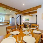 3 Bed In Penrith Oc-85362 *